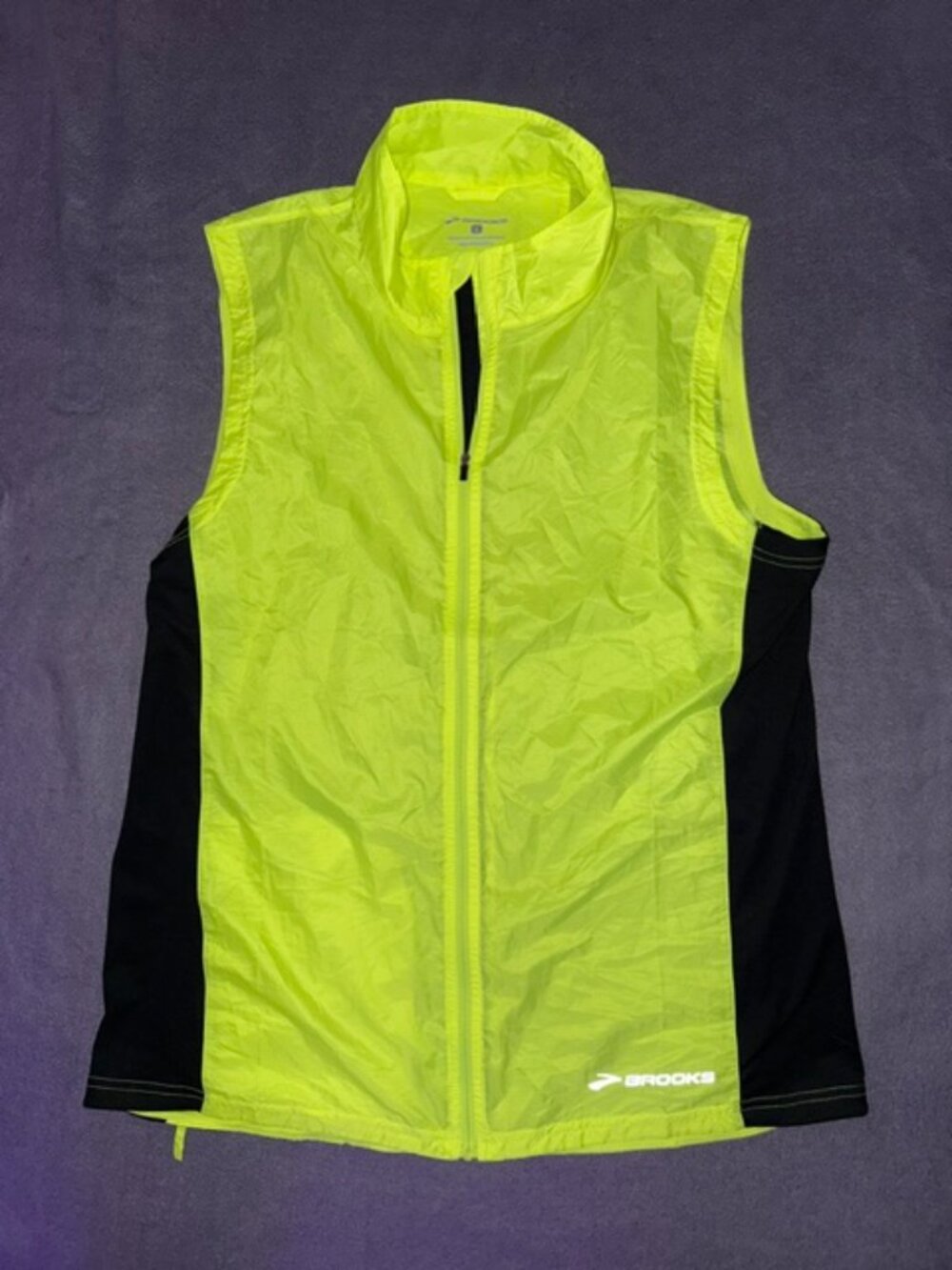 Brooks Running Vest Men’s Large Hi‑Viz Lightweight Windbreaker Reflective